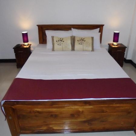 Jmf Hotel Negombo Zewnętrze zdjęcie