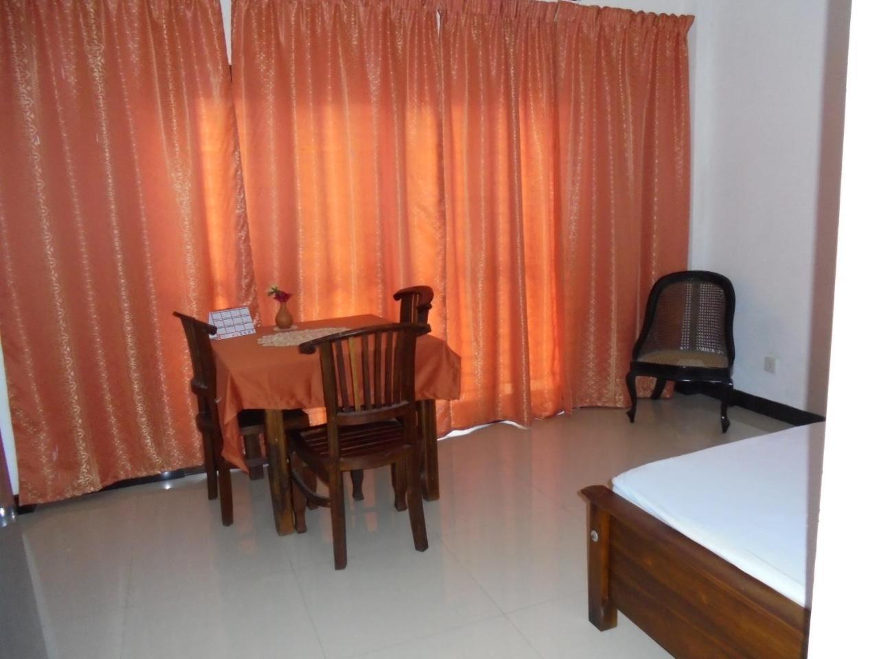Jmf Hotel Negombo Zewnętrze zdjęcie