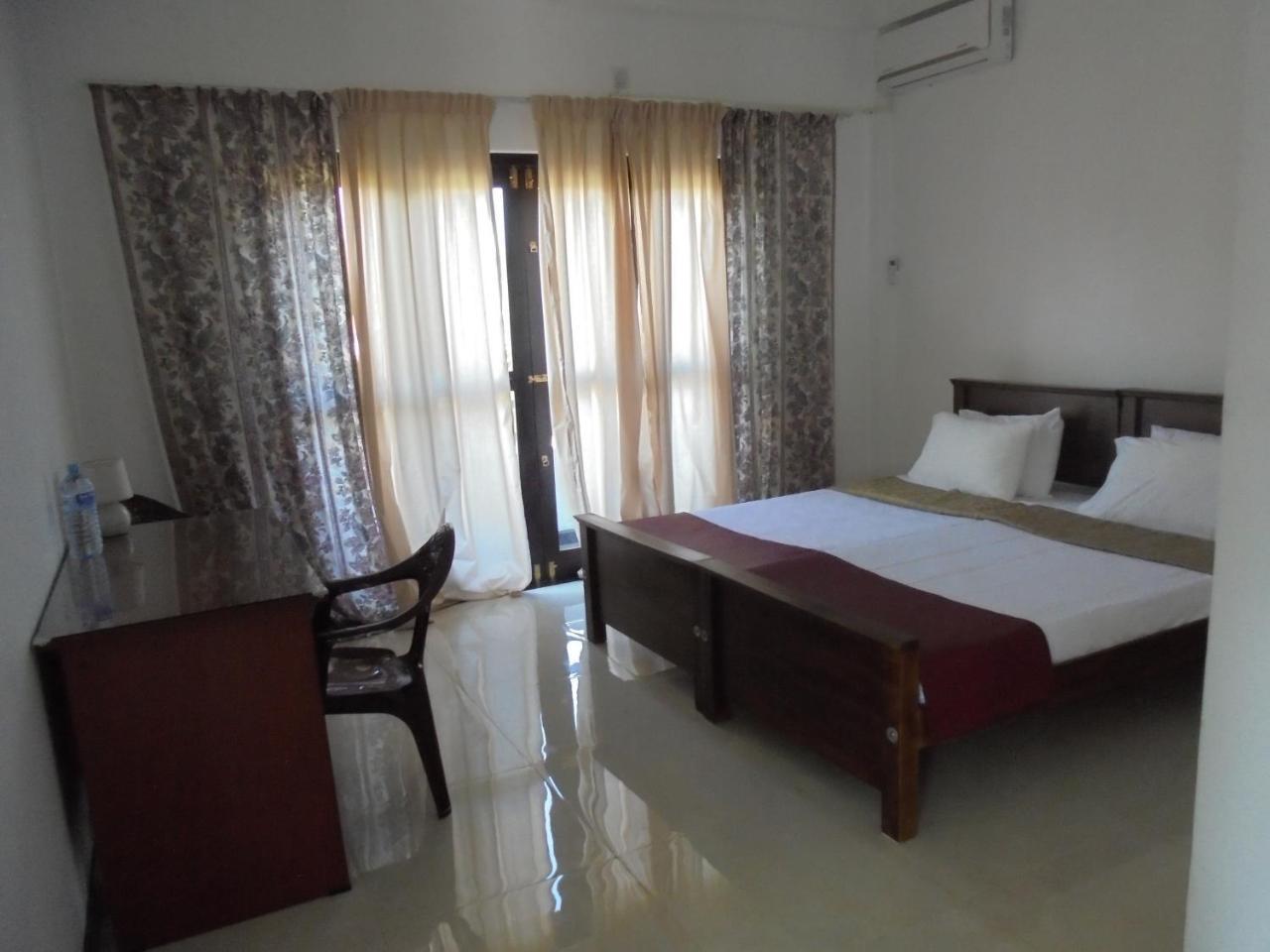 Jmf Hotel Negombo Zewnętrze zdjęcie